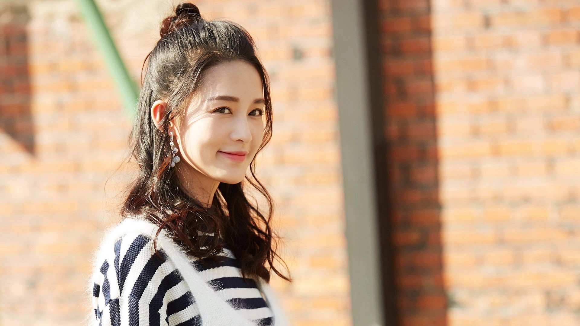 AYX体育官网-德甲球队引入AI驱动的战术重组系统实现攻守即时切换，德甲重启最新消息