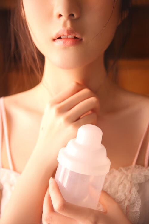 球迷通过社交平台分享观赛感受传递正能量与体育精神风貌,看球赛的感悟